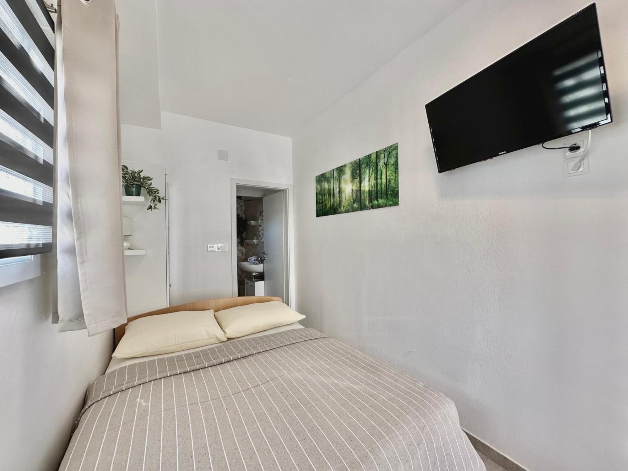 Apartments Hajl Krk Town Exterior foto