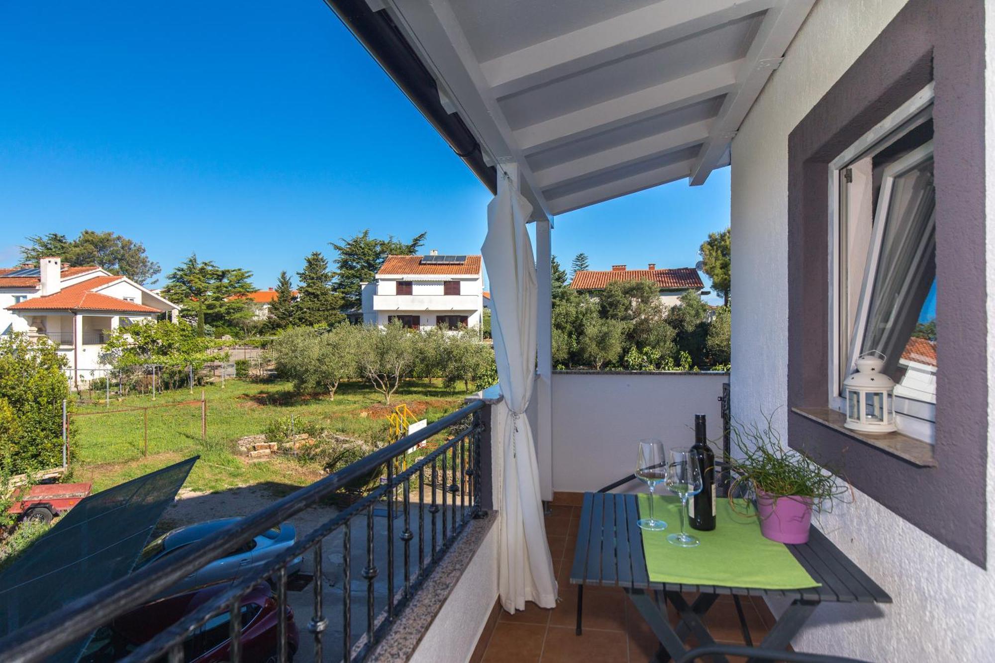 Apartments Hajl Krk Town Exterior foto